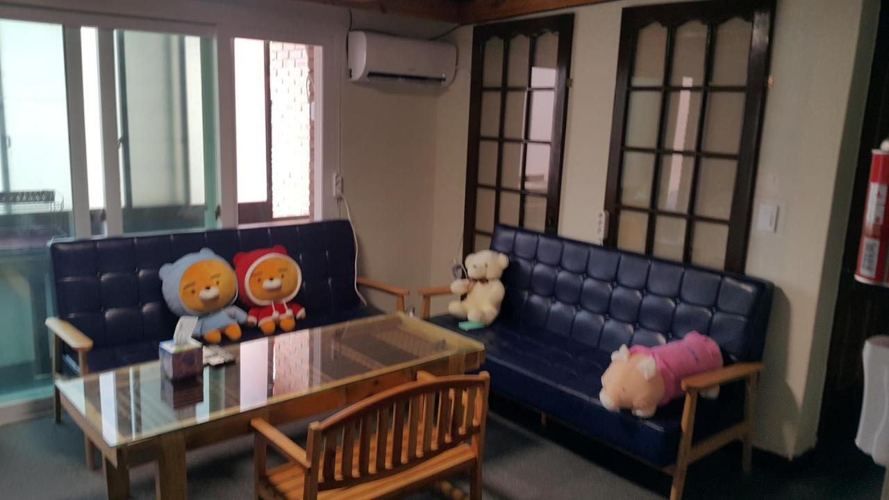 Able Guesthouse Hongdae Seúl Exterior foto